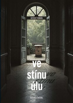 Levně Ve stínu úlu
